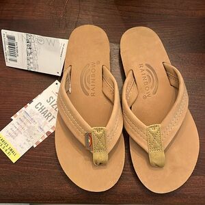 Rainbow women’s sierra leather size 5.5-6.5, small
